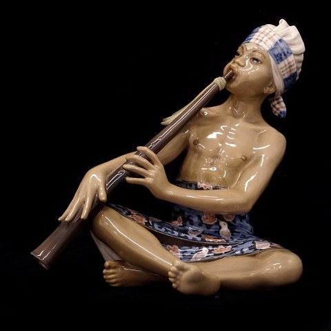 Dahl Jensen figur Orientalsk Fløjtespiller 1142. 
H: 21cm