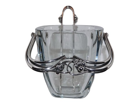 Holmegaard
Ice bucket with heavy sterling silver handle and ice tong