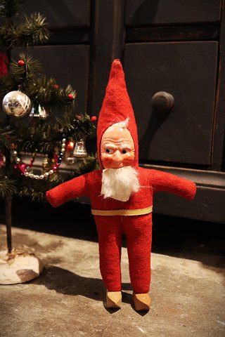 Old Santa Claus from the 40s in fabric with a face in painted papier-mâché ...