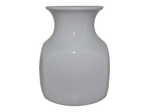 Bing & Grondahl, 
Blanc de chine vase