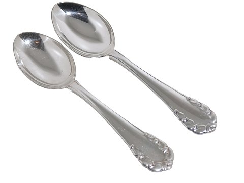 Georg Jensen Lily of the Valley
Dessert spoon 17.4 cm.