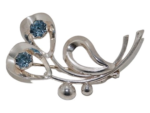 Herman Siersbøl  Sterling silver
Brooch with blue stones from 1970