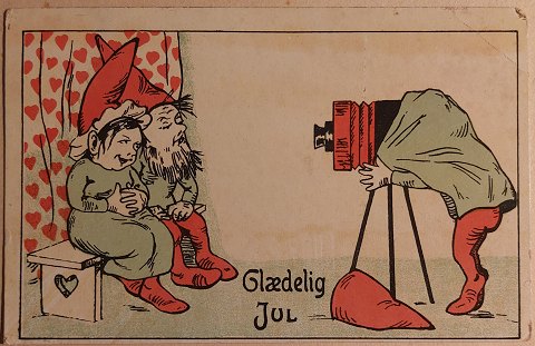 Postkort: Nisser hos fotografen i 1916