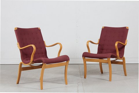 Bruno Mathson
Pair of Mina chairs
