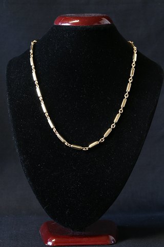 Necklace in 14 carat gold, stamped 585 JP, with box lock.