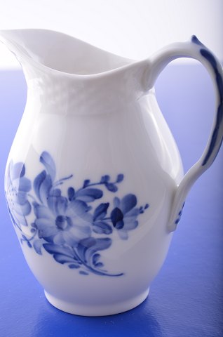 Royal Copenhagen Blaue Blume glatt  Rahmgiesser 8026