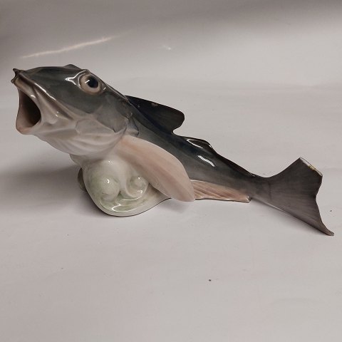 Royal Copenhagen figure of fish #286
