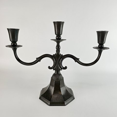 Text available in Danish language