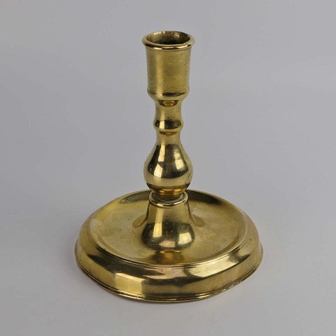 Text available in Danish language