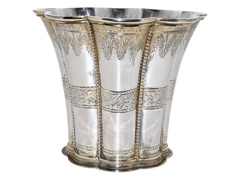 item no: 594215