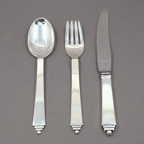 item no: 599113