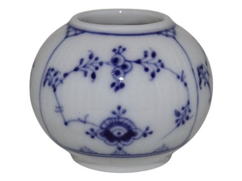 Blue Fluted Plain
Small vase 
