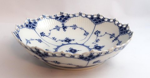 Royal Copenhagen. Blue fluted, full lace. Round bowl. Model 1018. Height 6 cm. 
Diameter 21 cm. (2 quality)