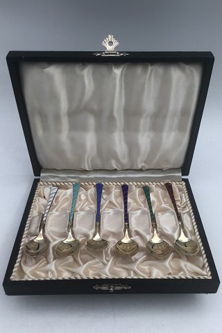 item no: 608744