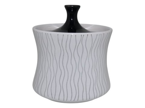 item no: 615481