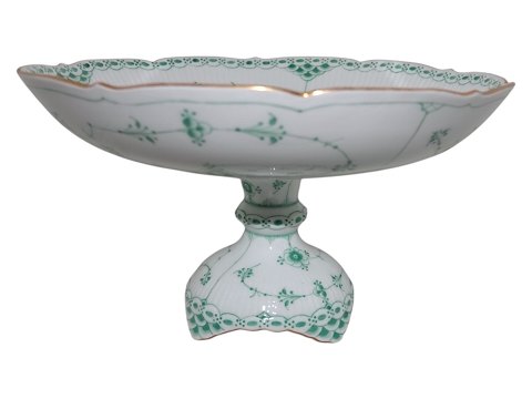 Green Blue Fluted Half Lace with gold trim
Cake stand from 1898-1923