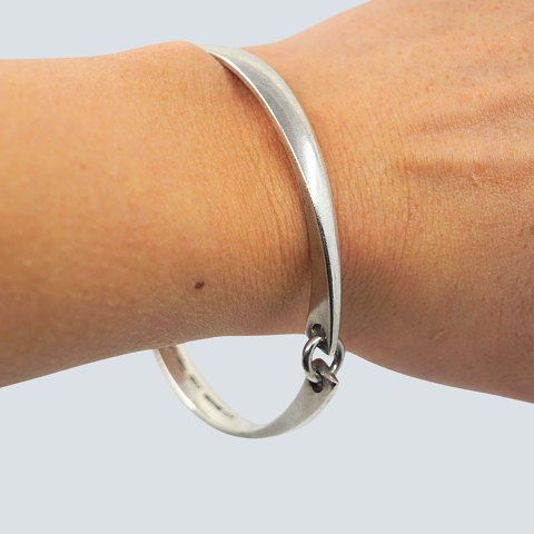 Hans Hansen; A brangle of sterling silver, no. 218