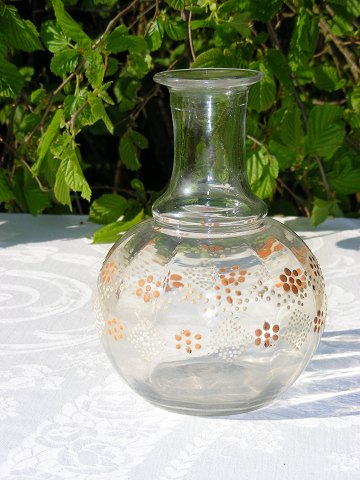 Small decanter