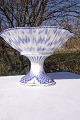 Butterfly Bing 
& Grondahl 
porcelain. B&G 
Dickens / 
Butterfly with 
gold, Dish on 
high foot. ...