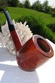 Dunhill Root 
bryiar  no 
62032. Made in 
England. Gr 6 
pipe. 
L  16,1 cm. H 
5,3 cm. V 54 
gr.
Is ...