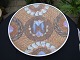 Big Beautiful 
dish with 
inlaid patterns 
in butterflies 
can also be 
used to hang on 
the wall