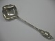 Sauce ske i 
jugend stil 
fremstillet 
1902. Længde 
20,3 cm. 
Kontrolleret af 
statslig 
guardian ...