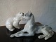 Lomonossow 
Porcelain, Skt. 
Petersborg:
Isbjørneunge
Grand Danois 
Hund (solgt)
Begge stemplet 
...
