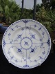 RC. Kongelig 
Porcelæn. 
Musselmalet 
halv blonde 
frokosttallerken 
flad 22 cm. nr. 
572 1. ...