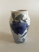 Royal 
Copenhagen Art 
Nouveau Vase No 
1910/2037. 
Måler 14,5cm og 
er i god stand.