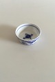 Royal 
Copenhagen 
Musselmalet 
Halvblonde Salt 
Kar No 706. 
Måler 4,4 cm 
