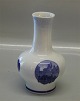 Kgl. RC 
Collectible 
Vase 1917 
"Rundskuedagen" 
16 cm fra Royal 
Copenhagen I 
hel og fin 
stand
