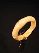 Elfenbens Ring.
Ring 
størrelse: 52
Pris Dkr. 
395,-
