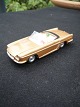Solido.
Made in france
Renault 
"Floride"
1/4 3
Suspension B 
te S:D:G:E
Super flot 
stand. ...