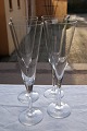 Porterglas 
krystalglas, og 
vi har 4 stk.
H 28,5cm - 
kummedia 8,5cm
Sælges samlet 
for kr. ...