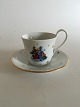 Royal 
Copenhagen 
Jingle Bells 
Krus med Hank 
og Underkop No 
177.502/487.2 
1988 Model.