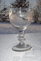 Holmegaard 
glasværk, 
vinglas fra 
1800 - Tallet. 
Smukt gammel 
glas, med 
matslebet 
egeløvsfrise om 
...