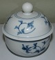 Royal 
Copenhagen 
Noblesse 
Sukkerskål med 
låg No 15134. 
Måler 10,4cm og 
er i god stand.