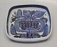 Royal 
Copenhagen 
Aluminia 
Faience RC 
Faience 
429-2883 Blue 
square bowl ca 
17 x 17 cm Kari 
...