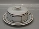 Tivoli  Bing & 
Grøndahl 582 ?  
Tivoli Smør / 
Osteklokke ca 
13 cm med 
tallerken 616 I 
fin og hel ...