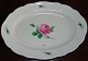 Meissen 
Porcelain Oval 
Serving Platter 
with Rose 
design. 
Measures 35cm x 
25cm og er i 
god stand.