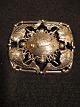 Broche med 
Fiskemotiver.
Sølv 830 s , 
mesterstempel: 
LE&IV.
3,5 x 4,3 cm
kontakt for 
pris