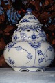 Royal 
Copenhagen 
porcelain. RC 
Blue Fluted 
full lace, vase 
no. 1/1186. 
Height 15,5cm. 
Bredte ...