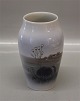 2695-2037 Kgl. 
Vase Landskab 
15 cm fra Royal 
Copenhagen I 
hel og fin 
stand
