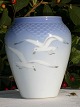 Seagull, Bing & 
Grondahl 
porcelain. B&G 
Seagull with 
gold. Vase no. 
202. Height 12 
cm. Fine ...