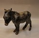 Dansih Art 
Pottery Gudrun 
Lauesen Donkey 
19 x 25 cm  
Signed GL. From 
her own 
workshop
She did ...