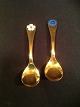 Georg Jensen.
Den første i 
serien.
Års ske fra 
1971 med 
Kirsebærblomst. 
lager 1 stk
Års ske ...