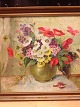 Painting. Mark 
bouquet on a 
table.
Signed. E.TB. 
HANSEN.
Height: 64.5 
cm Width: 74.5 
...