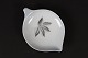 Leaf shaped 
plate setting 
ashtray no 200
Length 10,5 cm
Nice condition