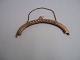Bag 
Lock in brass, 
Denmark approx. 
1920.
17cm. wide.