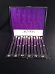 Dobbeltriflet..
12 pieces. 
Fruit Knives, 
Length: 17.4 
...